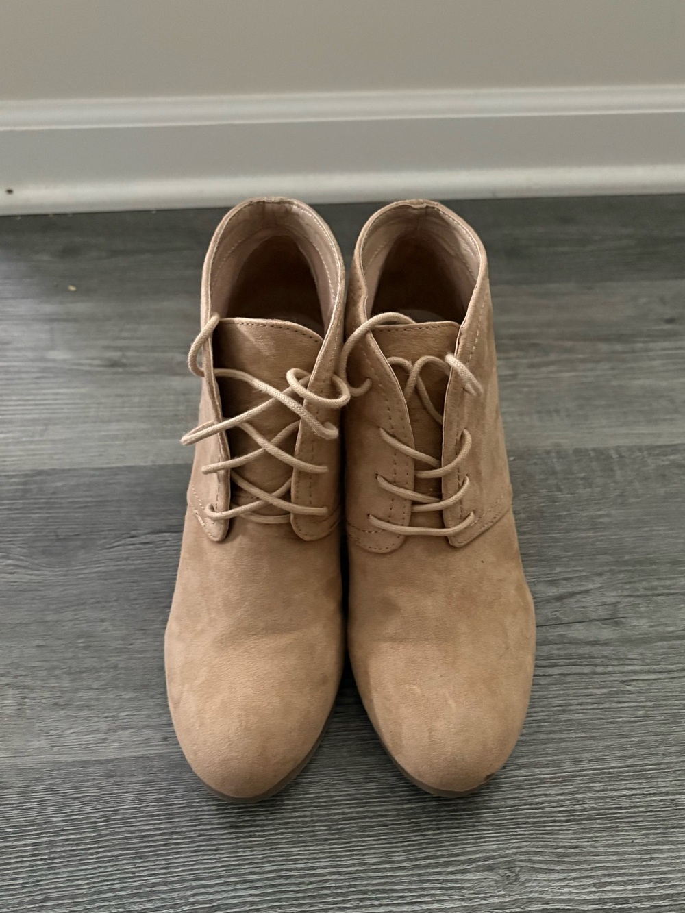 Women’s Lace-Up Suede Ankle Boots in Light Brown. Size 7.5